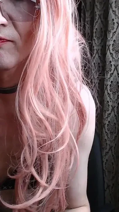 Completely Naked Debauchee Shows Herself to Chat Guests