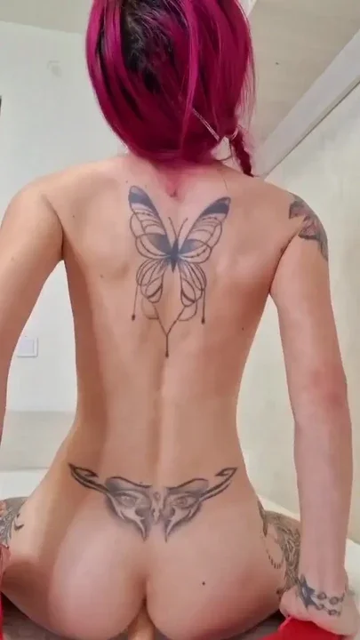 Sexy naughty woman fucking her ass Clip 1