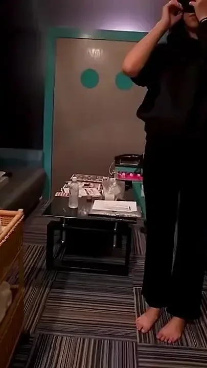Asian Angel 27682