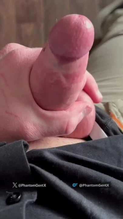 Master enjoys closing time in the office and jerks off hard - PhantomGentX