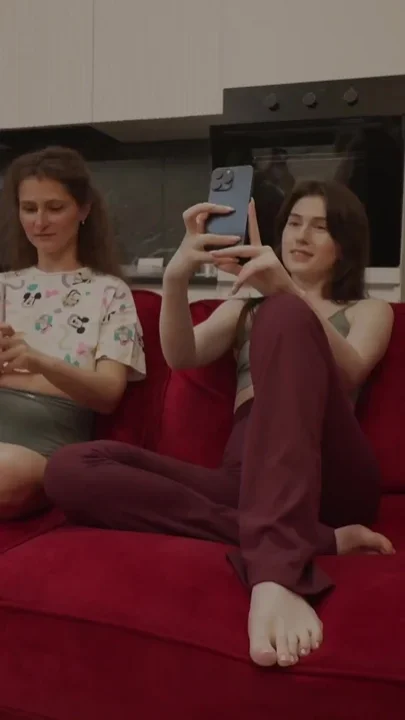 Taught GF How to Take Selfies and Cunnilingus 4K HD Tim Team