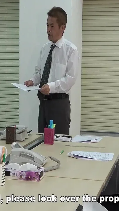Female Office Worker's Revenge Trampling and Smelling with Sweaty Pantyhose