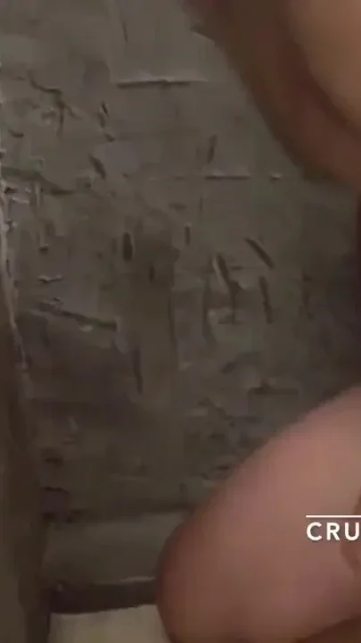Threeomse party in glory holes raw
