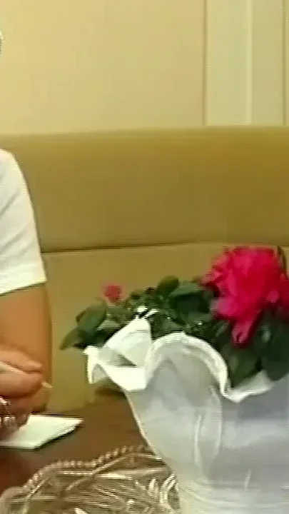 Housewife Willingly Waits for Her Husband