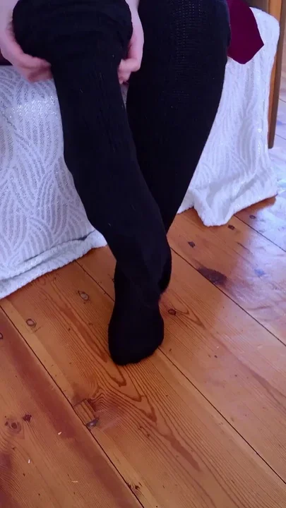 The Best Gift Is a Chubby MILF in Sexy Clothes You Know What's Going to Happen