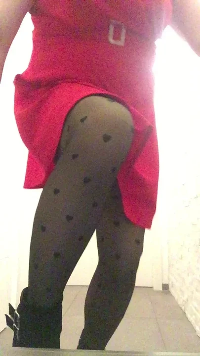 Nicki-Crossdress sexy red Dress and Tights with Hearts and High Heels