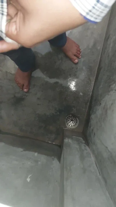 Desi Indian big Cock pissing on webcam
