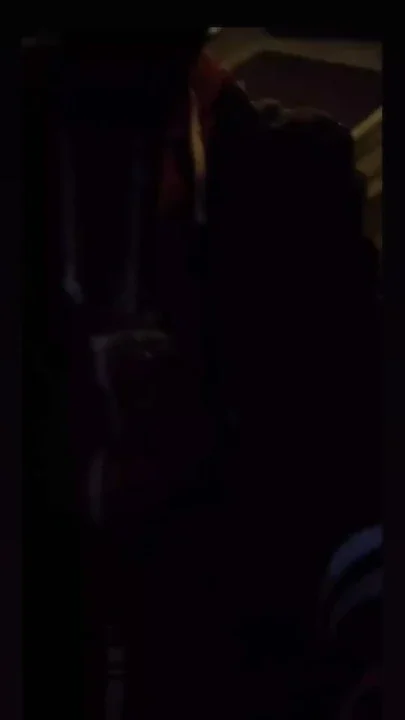 Hi