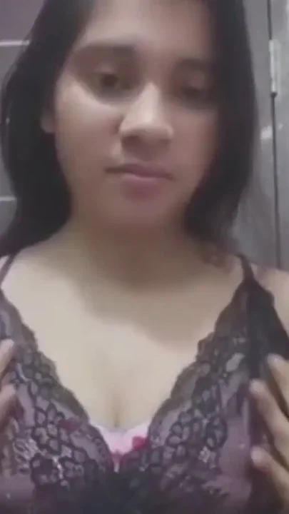 Open boobs Clip 1