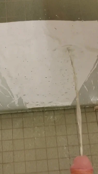 Under the Shower Piss and Cum Mix
