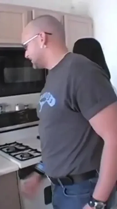 Great blowjob for my husband