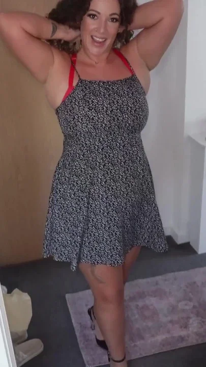 Giantess Girlfriend Accidentally Shrinks You