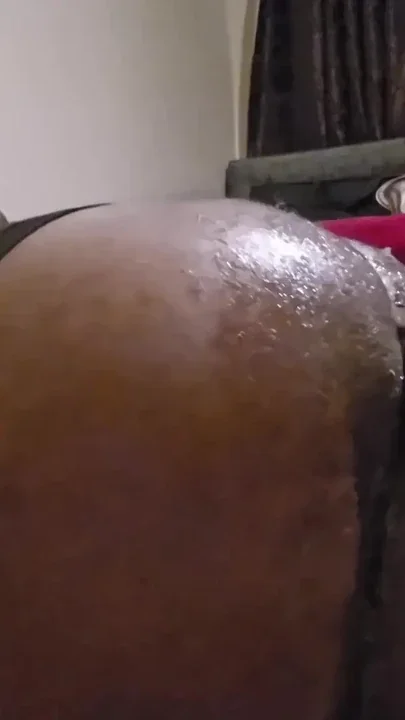 136inch dildo use with sex machine Clip 3