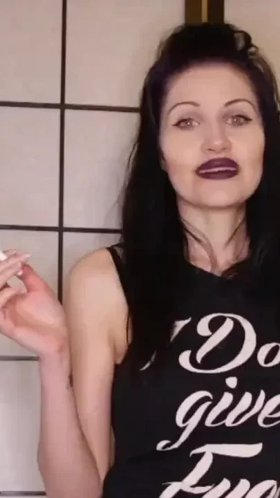 Smoking girlfriend