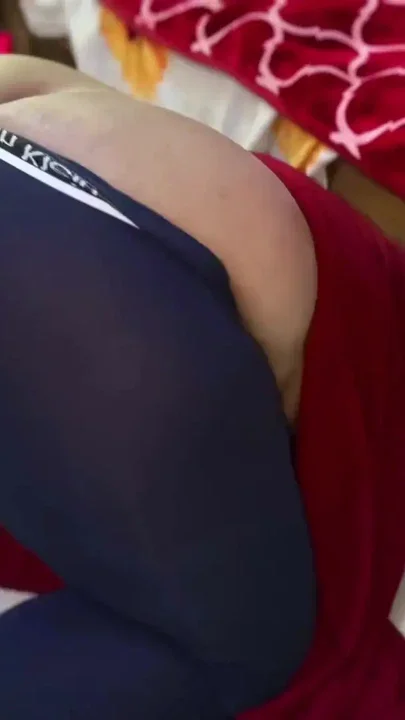 Stepmom Stuck Under Bed When she clean Stepson's room & now she want anal fuck
