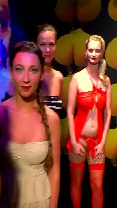 Ggg - Blonde MILF with Big Tits Gets Gangbanged by a Group of Guys in the Club -