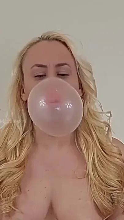 Bubblegum Blowing Bubbles