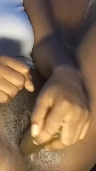 she fucked her wet pussy as far as she could Clip 1