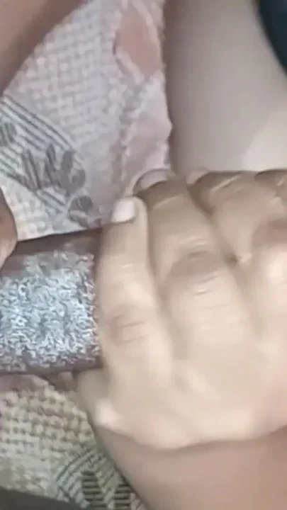 The guy who came to the spa gave pleasure by taking him to the bedroom Clip 1
