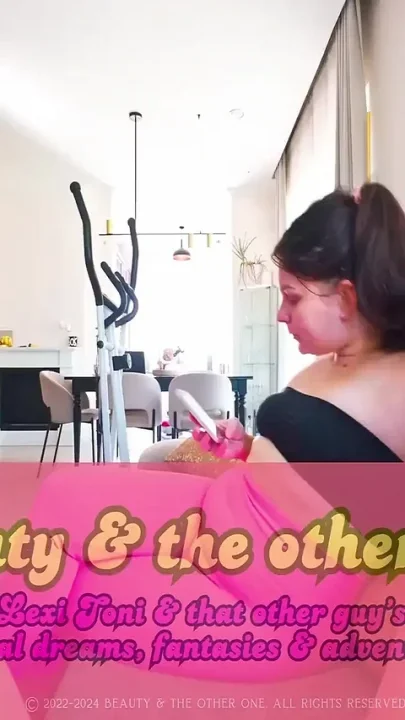 Real Amateur Hot Wife Gets Huge Cumshot on Her Face and in Her Eyes