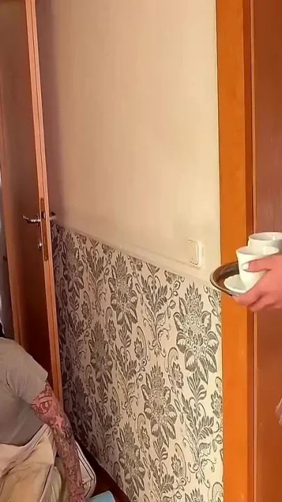 She Brings Coffee to the Craftsmen in Lingerie and Gets Fucked