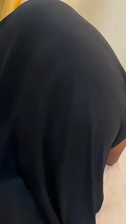 Please Roughly Pound My Big Ass & Wet Pussy My Parents Leaves Home - I'm Arab