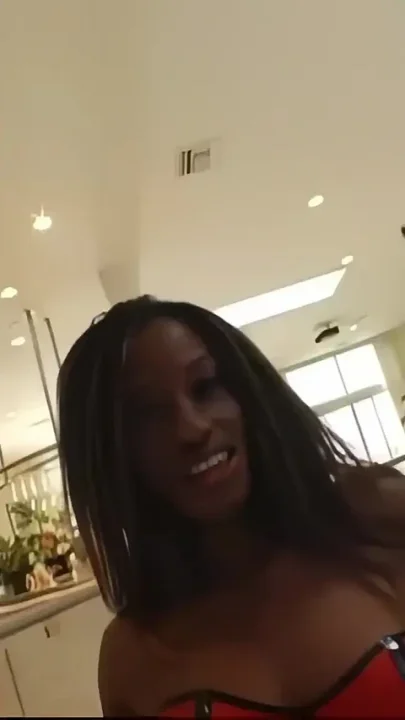 Wet Pussy of Africans Licks Cock