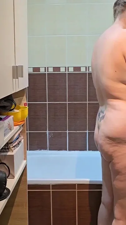 Showering Together Turns Into Hot Sex and Ends with Wifes Pussy Filled with Cum
