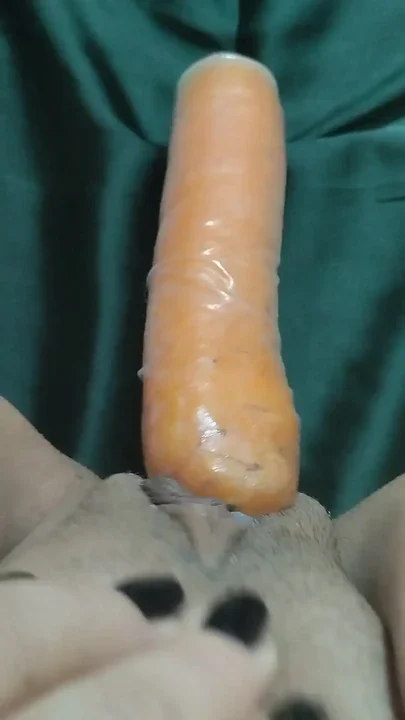 I love to be a girl and you see with your eyes and you are a baby Clip 1