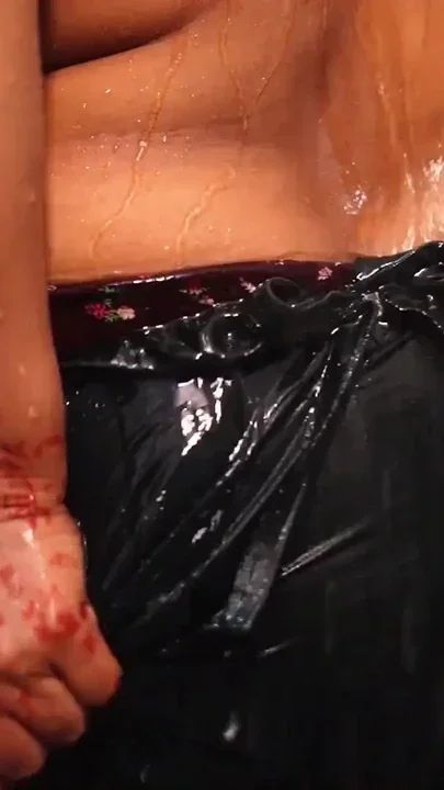 Best Indian bhabhi bathroom sex 2026 Clip 2