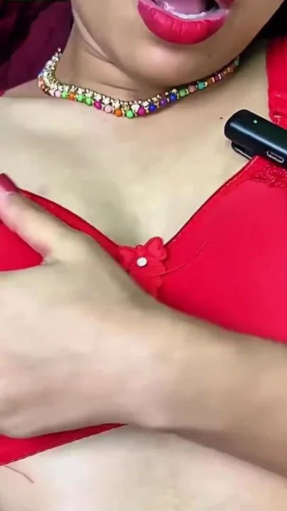 Aunty your so hot when seeing you makes me lose my mind Clip 1