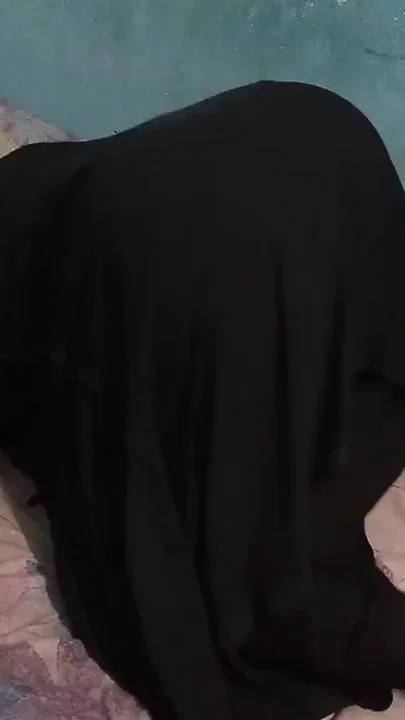 35 Year Old Muslim MILF Fucked in the Ass by Husband