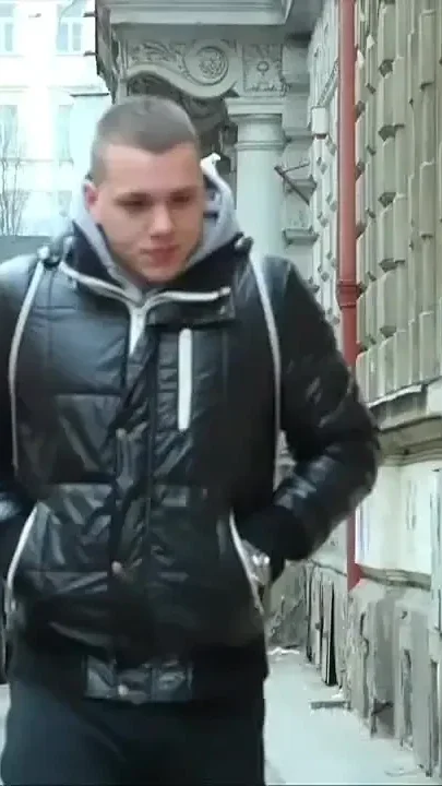 A straight boy from Praha fucking bareback 2