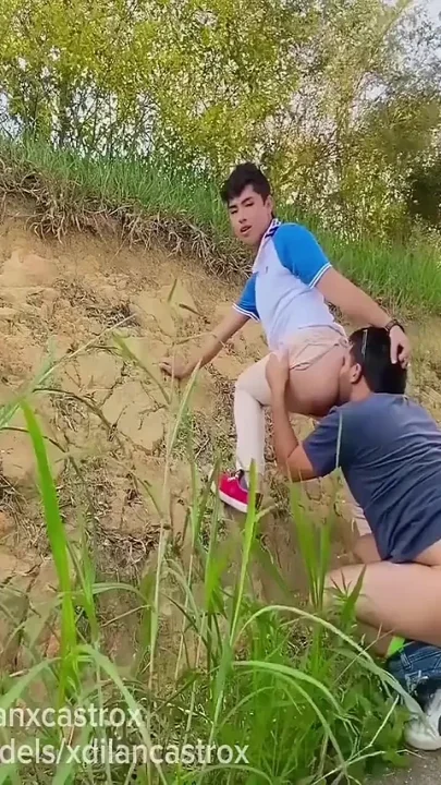 Cruising Stranger Fucks Me Outdoors Bareback Until He Cums Inside Creampie