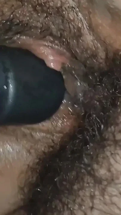 HE MASTURBATES WHILE I PUT IT IN Clip 1