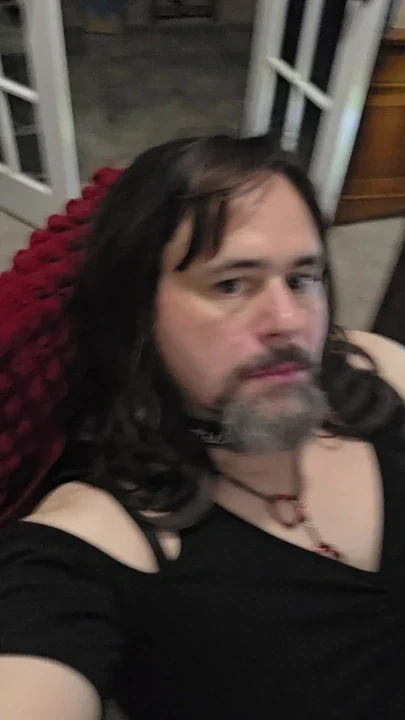 My purpose is to serve men on my knees Opening my mouth is all I'm good for