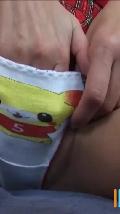 Slim hoe fingers her twat as loverboy nails her ass