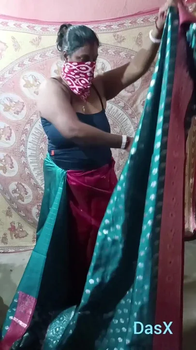 Green Saree Dropping Solo SFW Clip 2