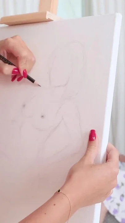 Art Turns Lesbos on