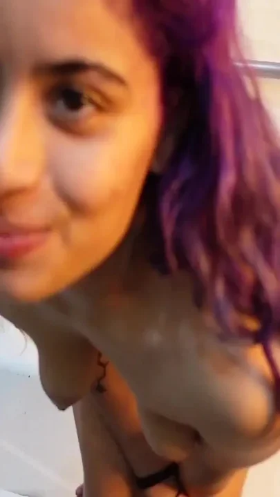 Using My Vibrator to Pee and Orgasm