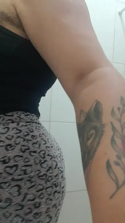 thick booty with big tits