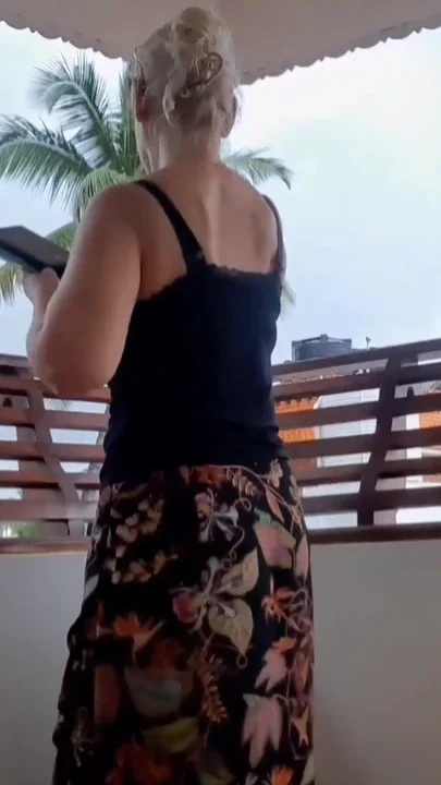 Amateur Blonde Mature Wife Enjoys Sex Blowjob and Doggy