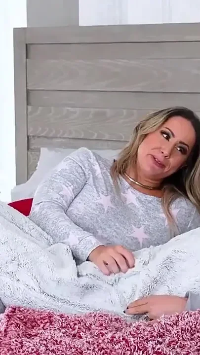 Step-stepmother Teacher Her Virgin Step-niece How to Use Sex Toys
