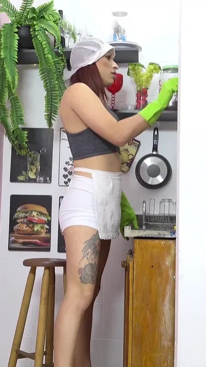 Redhead Trans Hottie Toys and Masturbates to Boredom