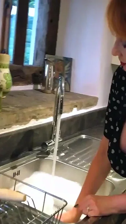 Horny Housewife