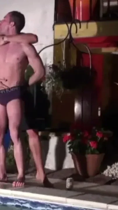 Craig fucked by the pornstar Jordan Fox in exhib oudoor at night