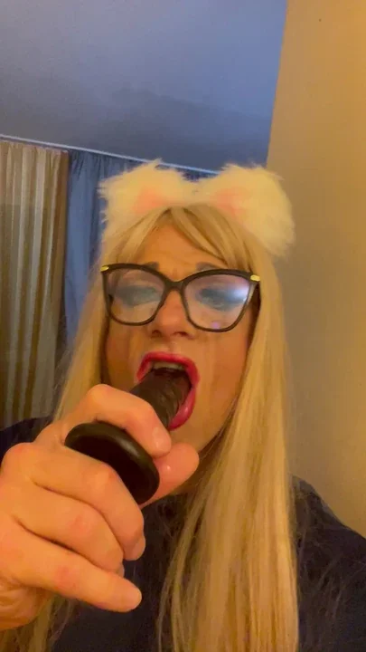 Mature Crossdresser Blowjob Training