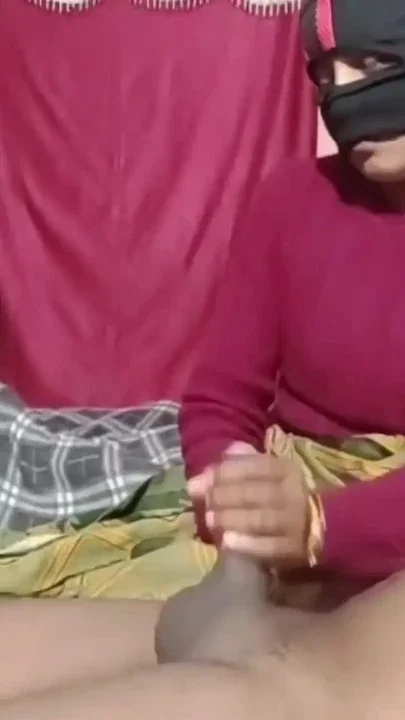 Husbend ke sath lund chus ka mal nikali hath se Clip 2