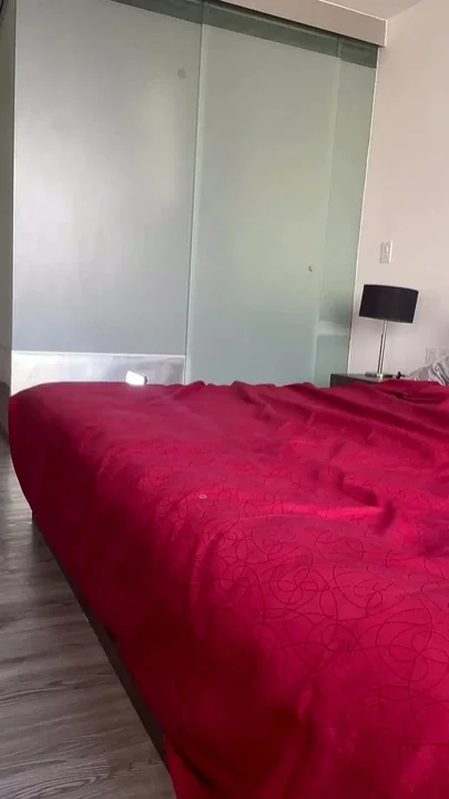 Babe moans as she gets fucked by a massive cock to a massive cumshot