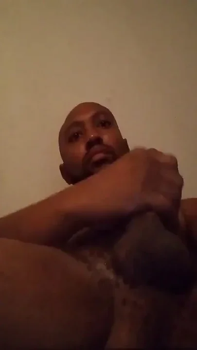 Black Dick Was Horny and Had Cum Squirting Out
